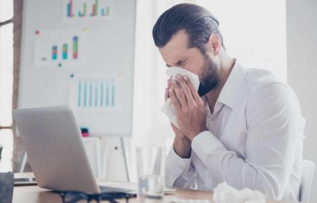 בלב משבר הקורונה – זכויות גמלאים, עובדים ונדבקים